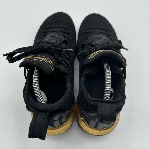 NIKE LEBRON XVI 16 "I'M KING" BLACK METALLIC GOLD 2018 BQ5969-007 Men’s Size 7.5 - Picture 7 of 12